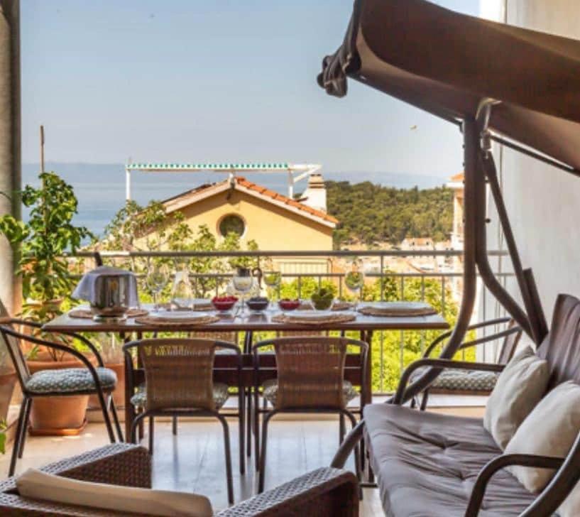 Dada-apartman Bugenvilija * Makarska