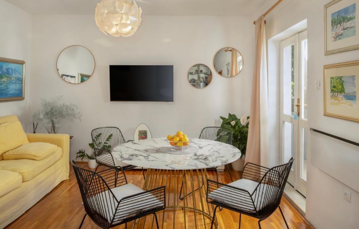 Dada-apartman Bugenvilija Apartment Makarska
